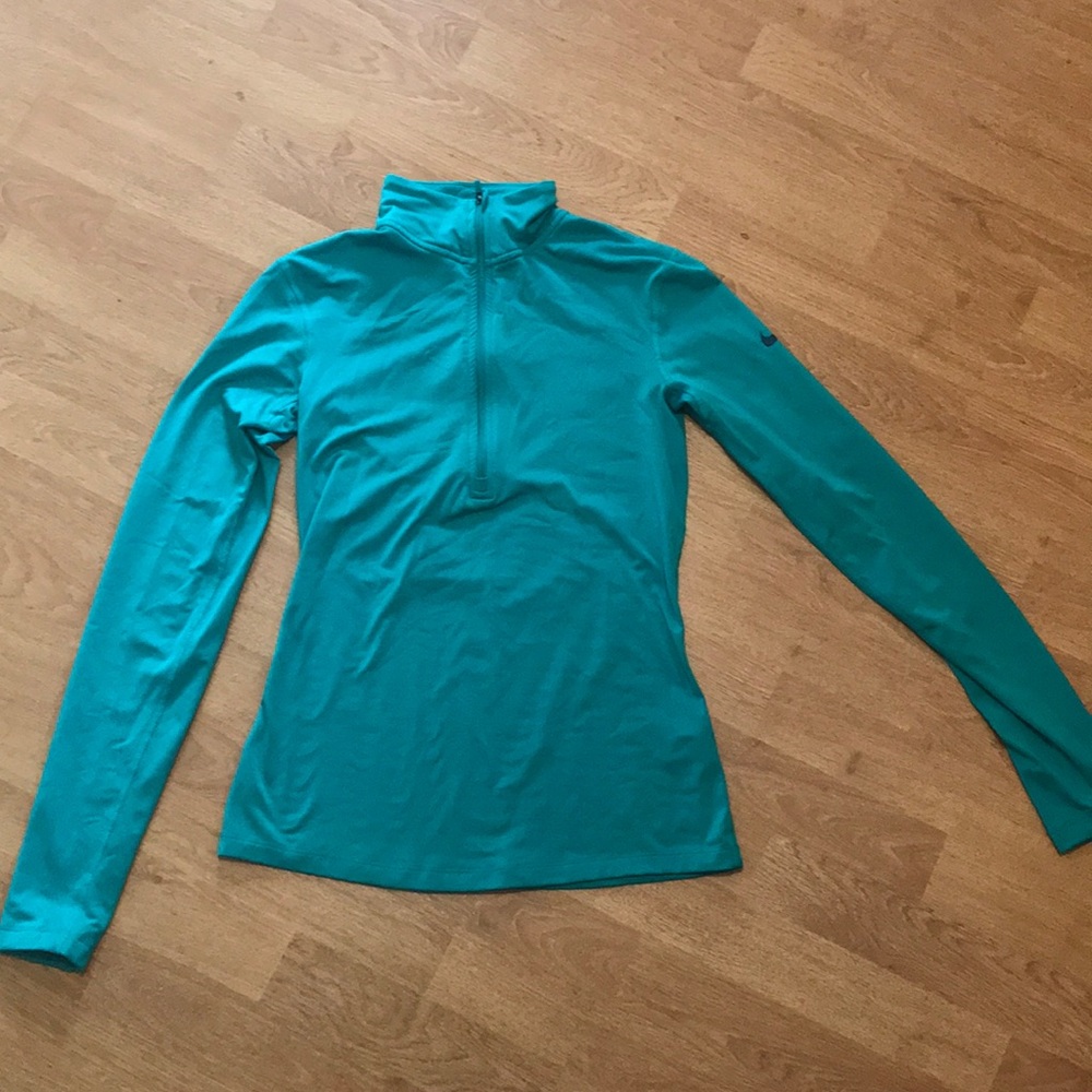 Nike pullover